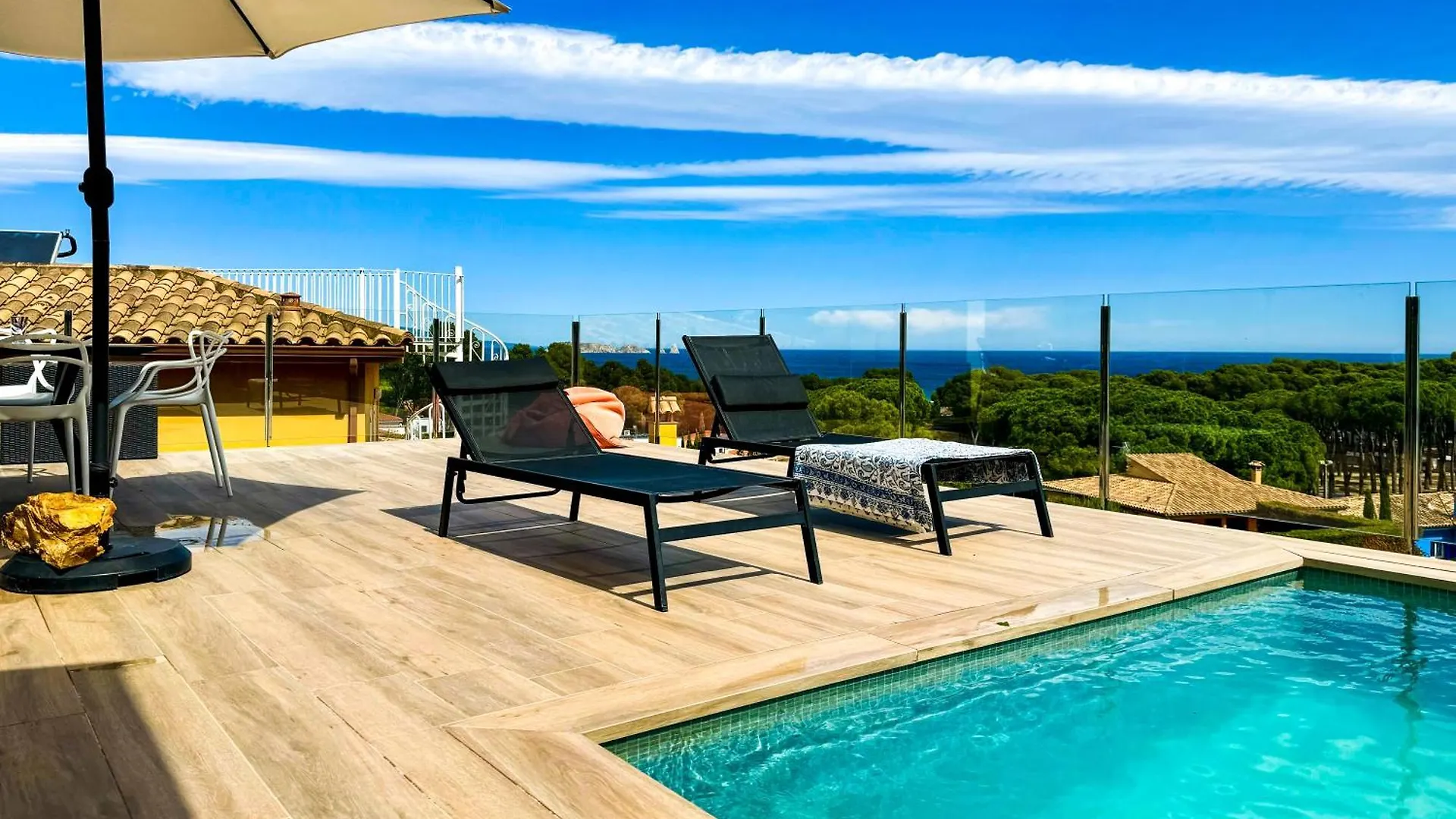 Conill - Espectacular Chalet Moderno Con Piscina Pals